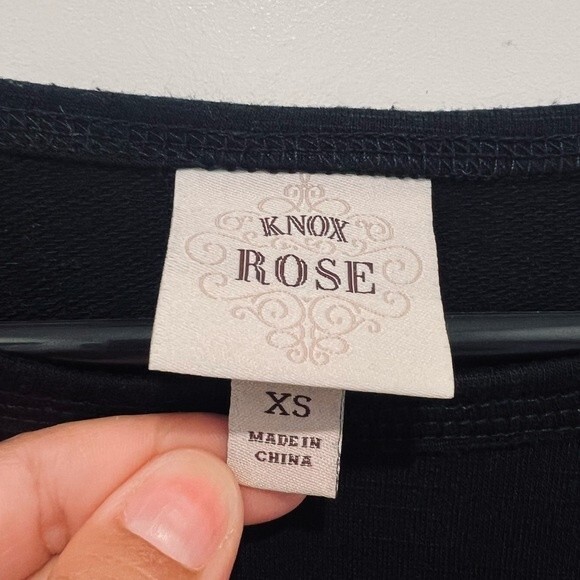 Knox Rose Black Pullover Lace Shoulder Detail High/Low Hem Women's Sz. XS - Picture 3 of 11